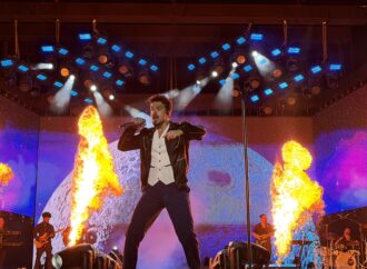 Luan Santana arrasta multidão para o Recife e emociona fãs com turnê que une hits do passado e músicas inéditas