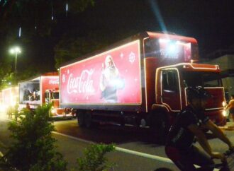 Caravana Iluminada da Solar Coca-Cola percorre ruas de João Pessoa neste sábado