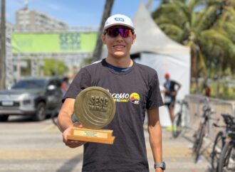 Atleta de 18 anos vence edição do Sesc Triathlon em manhã de esporte e solidariedade na Paraíba