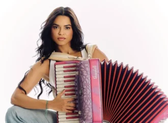 Lucy Alves grava primeiro DVD solo em show gratuito na Praia de Tambaú