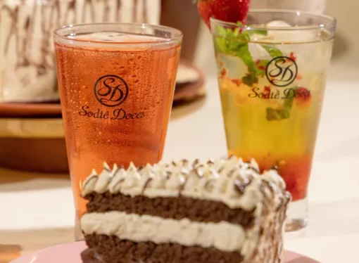 Sodiê Doces lança bolos premium e drinks com Red Bull para refrescar o verão