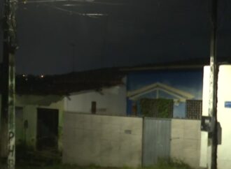 Fortes chuvas em João Pessoa: casas interditadas e moradores retirados