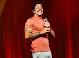 Renato Albani confirma Natal na turnê de “Novo Show” e anuncia venda de ingressos
