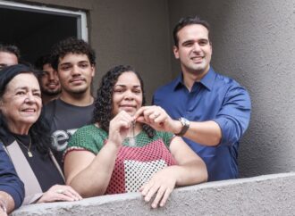 Governador Lucas Ribeiro entrega residencial com 192 moradias em João Pessoa e reforça compromisso com a habitação popular