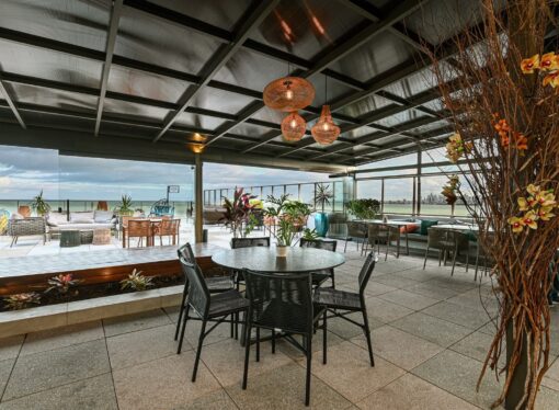 SEA Rooftop reúne música ao vivo, gastronomia e vista para o mar nesta semana
