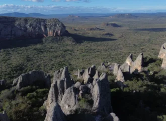 Conheça o Parque Nacional do Catimbau, em Pernambuco