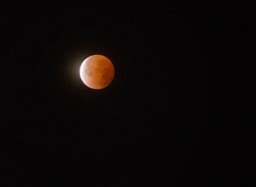 Paraíba terá pontos de observação gratuitos com telescópios para acompanhar eclipse lunar