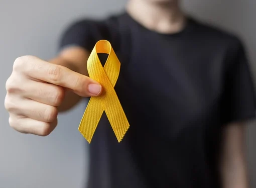 Setembro Amarelo reforça urgência do cuidado psicológico diante de alta no adoecimento juvenil