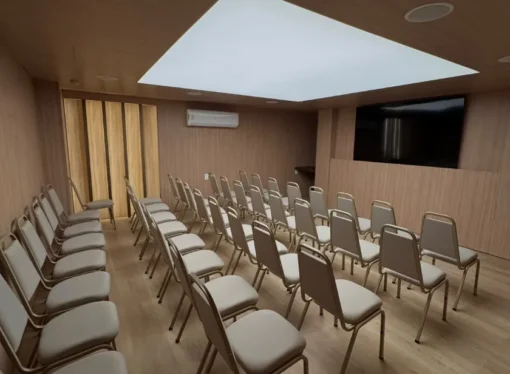 Conforto e sofisticação à beira-mar: HCM Hotel inaugura salão exclusivo para eventos corporativos em Manaíra