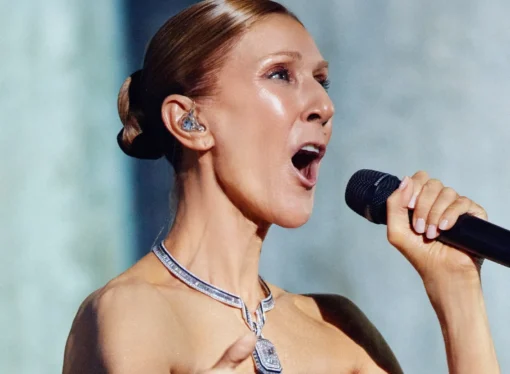 Céline Dion estreia residência em Paris, alcança notas perfeitas e emociona plateia em retorno triunfal