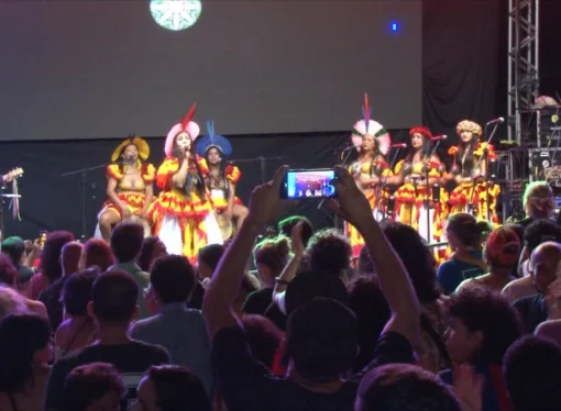 Festival Alumiô incendeia Centro Histórico de João Pessoa com maratona de carimbó, arte visual e música independente