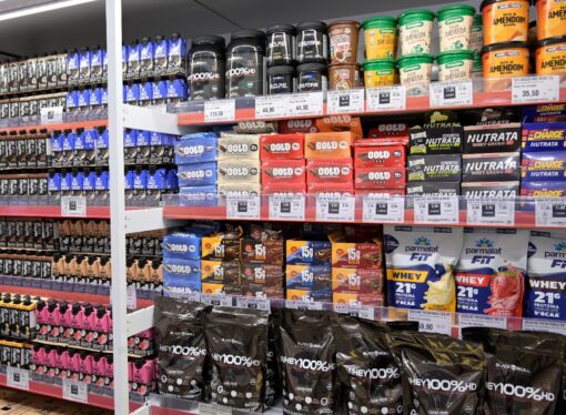 Assaí inicia venda de suplementação alimentar e amplia aposta em categorias ligadas à saudabilidade