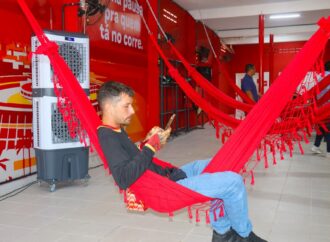 Leo Bezerra celebra inauguração de ponto de apoio para entregadores por aplicativo em João Pessoa