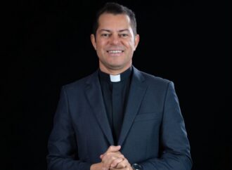 Padre Márcio José lança livro que convida famílias a redescobrir a presença em tempos de telas