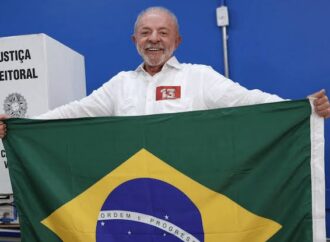 Reeleito, Luiz Inácio Lula da Silva governará o Brasil pela quarta vez